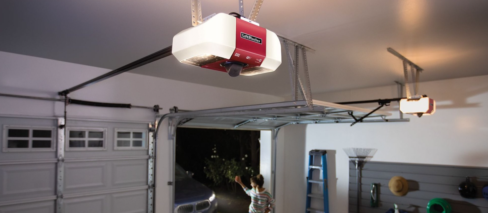 garage door opener photo