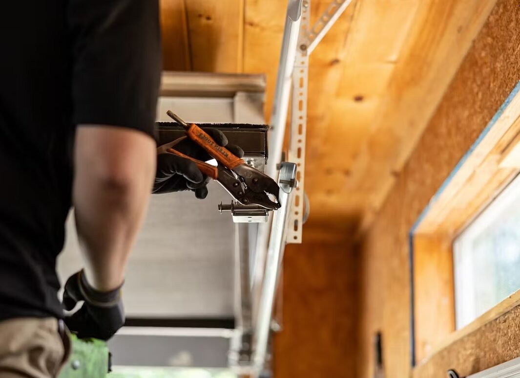 Emergency Garage Door Repair in Davie FL