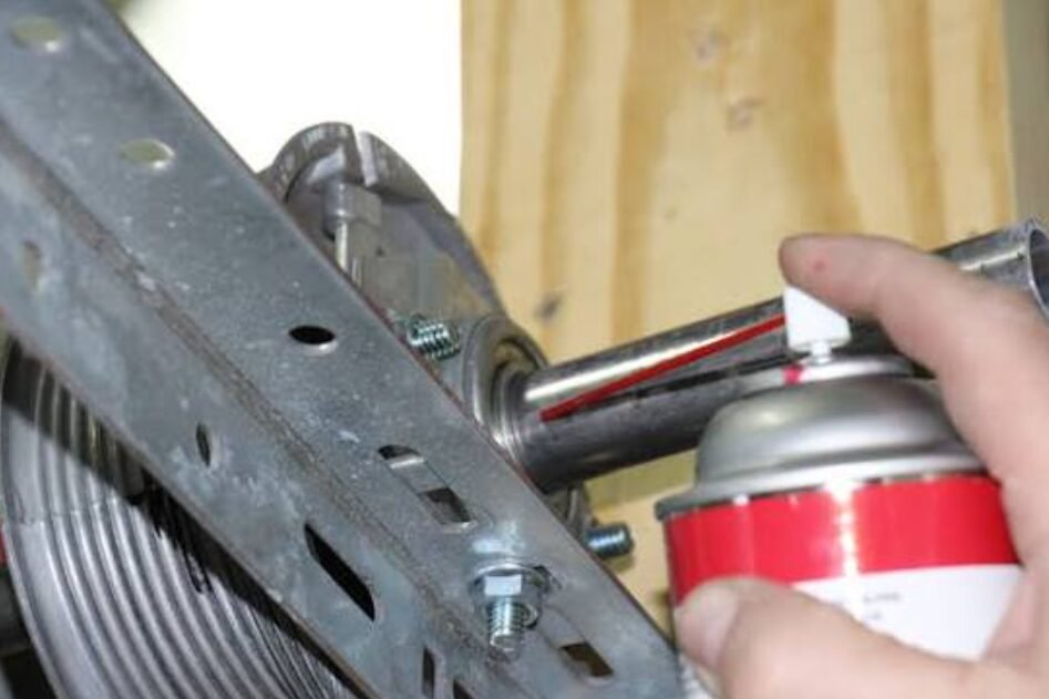 Residential Garage Door Maintenance & Safety Inspections in Davie FL